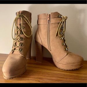 Size 8 Brea platform high heel boots. Tan.